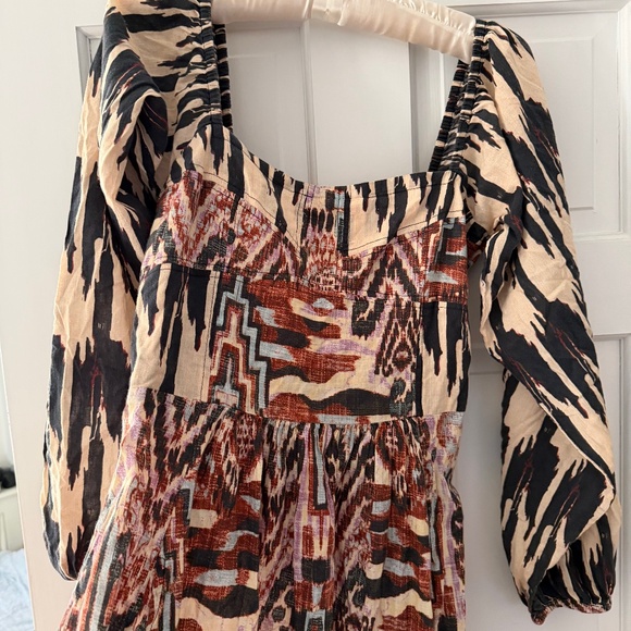 Gorgeous Practically New Maria Cher Designer Dress - Picture 2 of 6